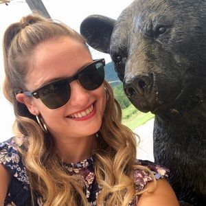 Meet your Posher, Jena